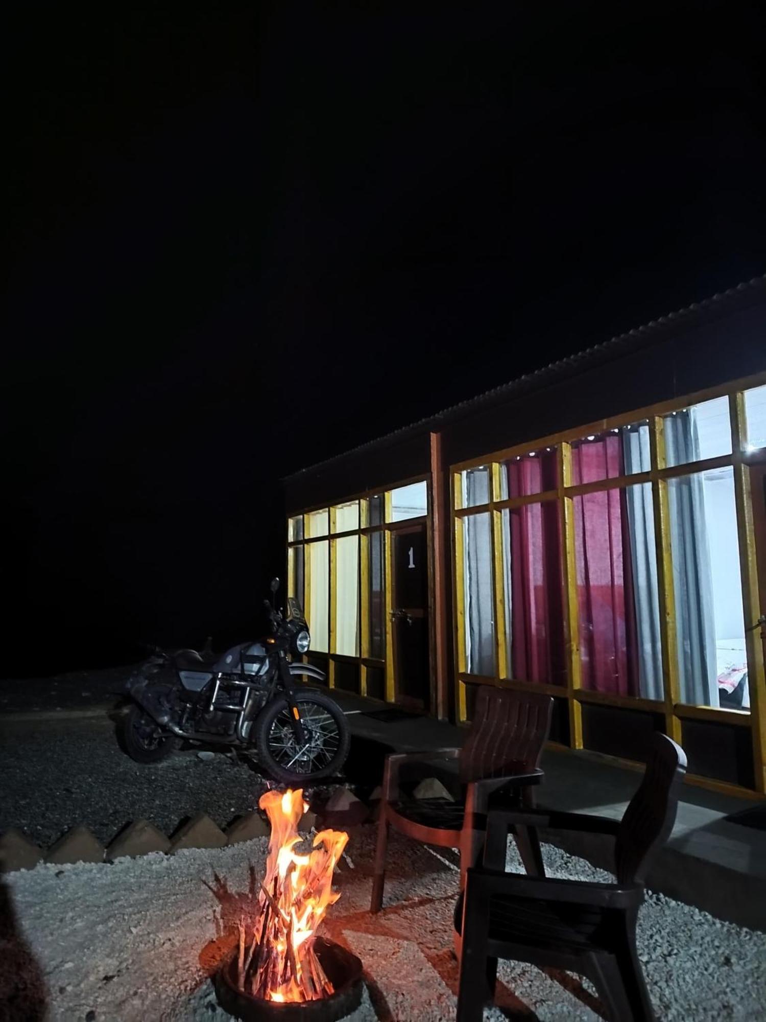 Ibex Spangri Cottage Lukung Exteriör bild